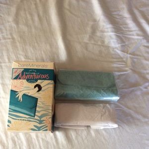 Bare Minerals “Naturally Adventurous” 6pc gift set